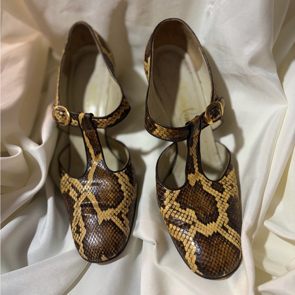 Shoes - ✨ RARE Vintage Italian Python Snakeskin T-Strap Mary Jane Heels